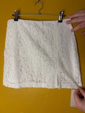 HALARA White Lace Skirt NWT SZ Small. Absolutely gorgeous.
